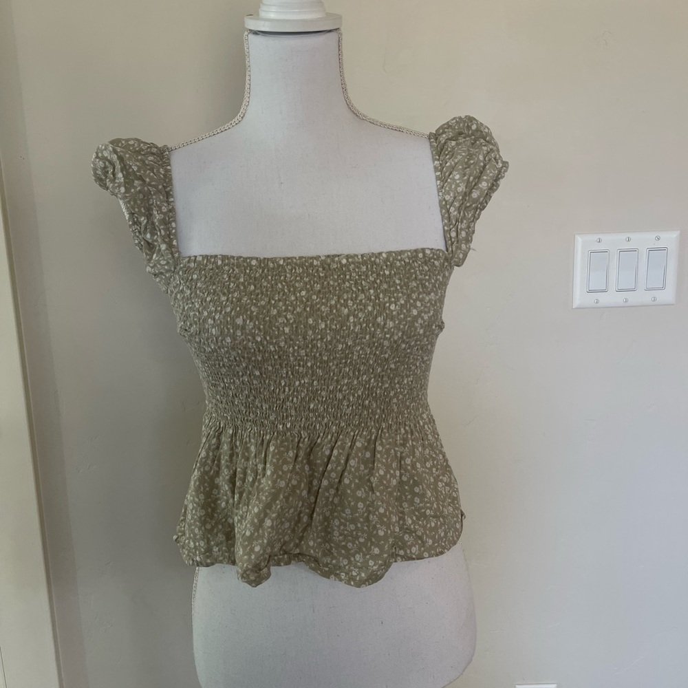 Abercrombie & Fitch Olive Floral Smocked Blouse